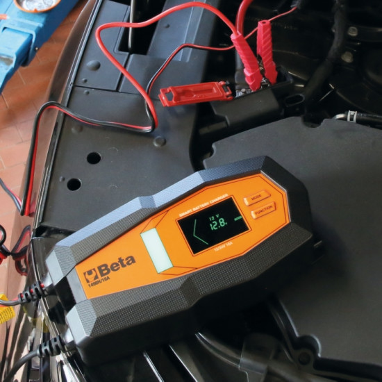 Електронно многофункционално зарядно устройство за батерии, 12-24V 1498H/16A Електронно многофункционално зарядно устройство за батерии, 12-24V 1498H/16A