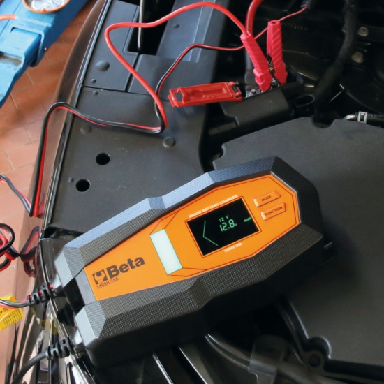 Електронно многофункционално зарядно устройство за батерии, 12-24V 1498H/25A Електронно многофункционално зарядно устройство за батерии, 12-24V 1498H/25A