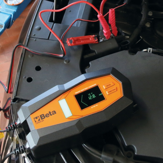 Електронно многофункционално зарядно устройство за батерии, 6-12V 1498H/4A Електронно многофункционално зарядно устройство за батерии, 6-12V 1498H/4A